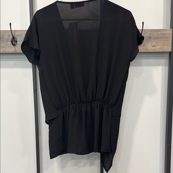 Black Knot Front Top - Picture 6 of 7